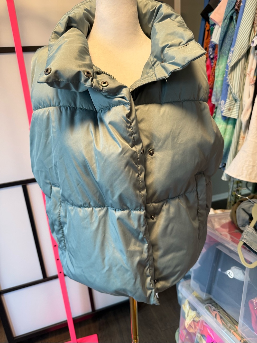 Old Navy Cropped Puffer Vest | Sage Green | Size Medium | EUC | Cozy Fall/Winter